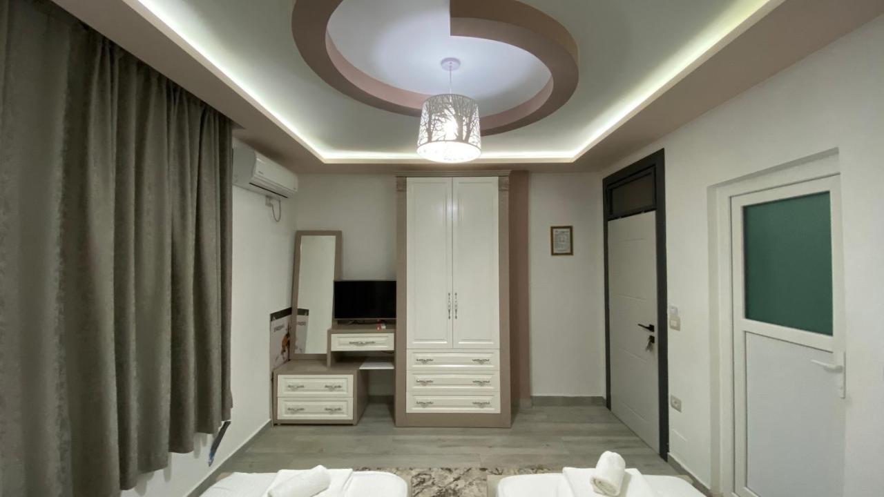 Hotel Univers *