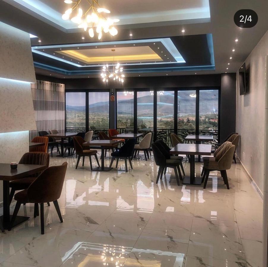 Hotel Univers