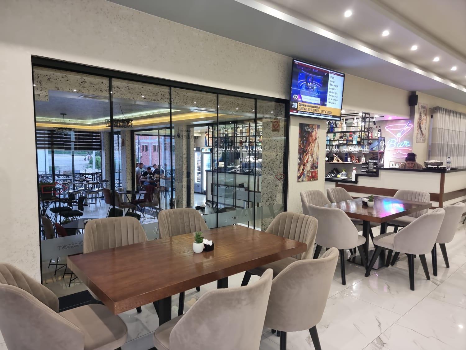Univers Hotel Kolgecaj