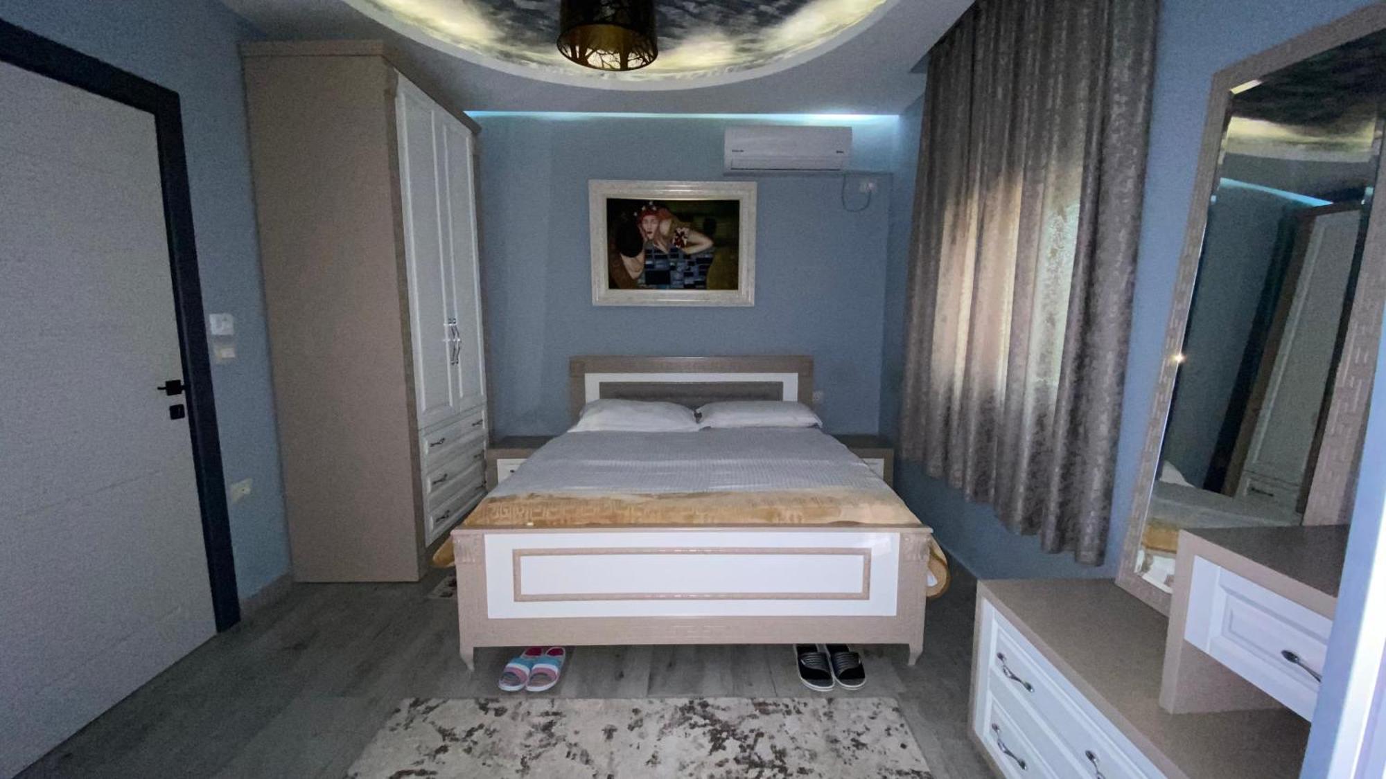 Univers Hotel Kolgecaj