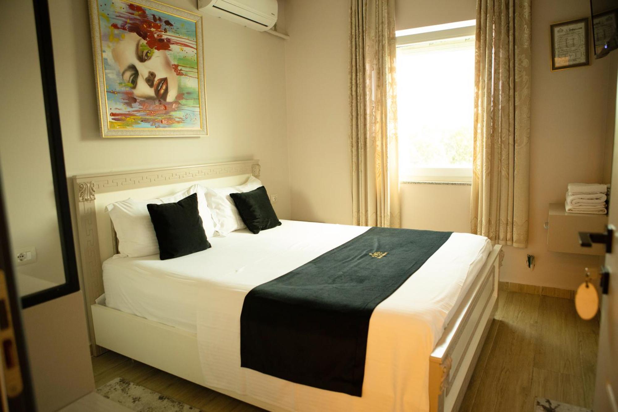 Hotel Univers *